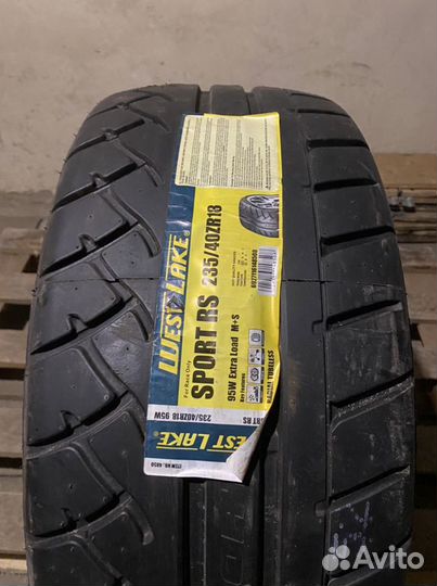 Westlake Sport RS 235/40 R18