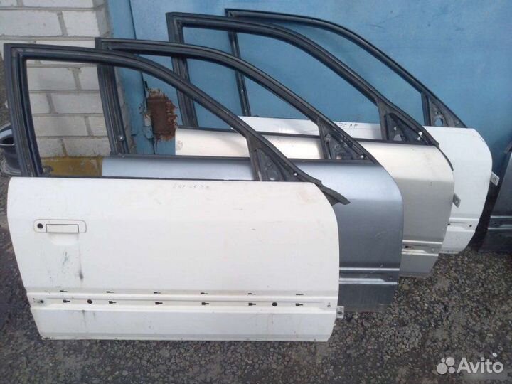 Дверь Audi 100 C4