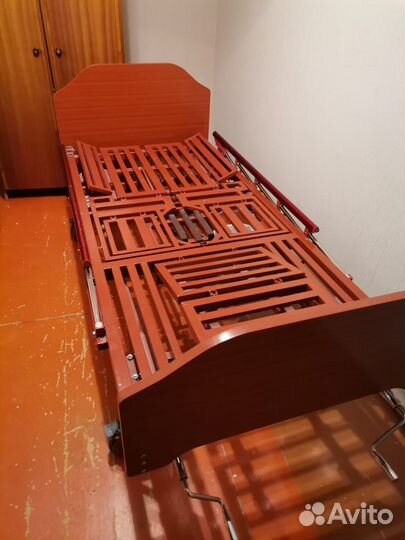 Продам медицинскую кровать для лежачего больного