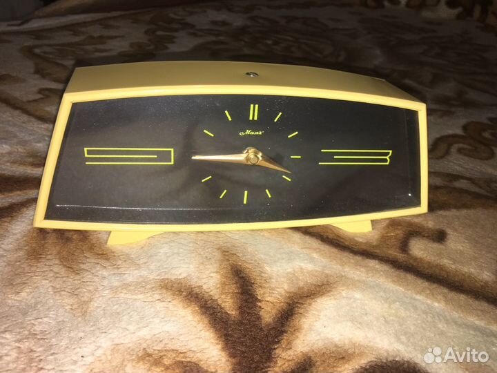 Часы «Маяк»