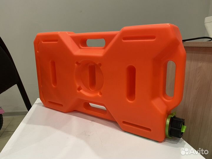 Канистра для квадроцикла и снегохода