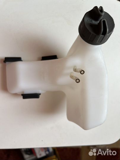 Бензобак Husqvarna 128R