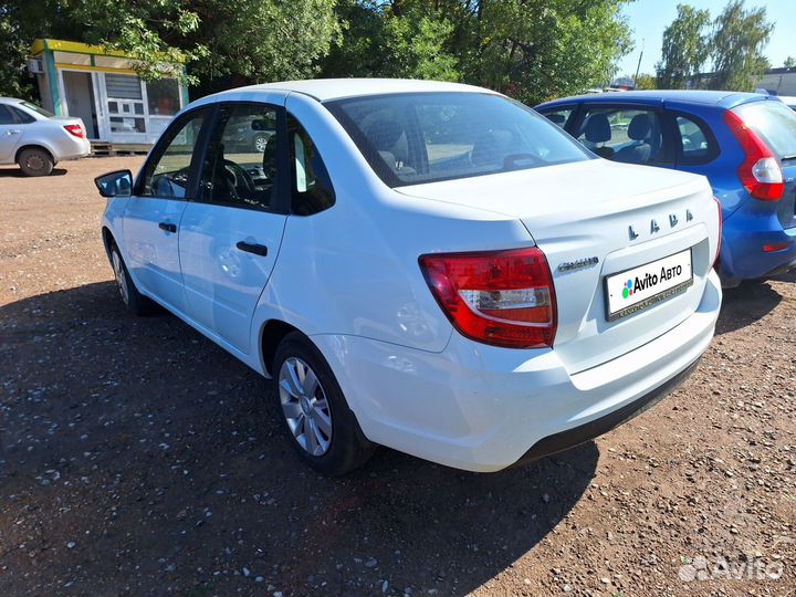 LADA Granta 1.6 МТ, 2022, 28 000 км
