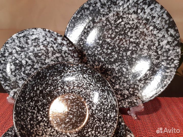 Тарелки и салатники Графит на 2 персоны