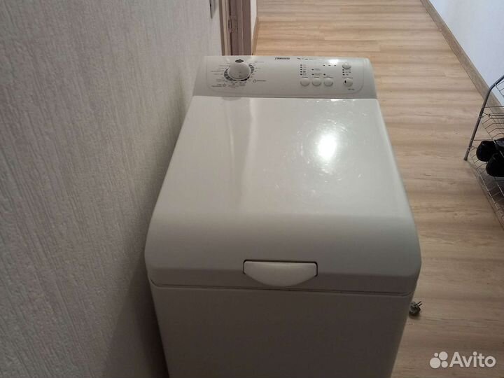 Стиральная машина на запчасти zanussi