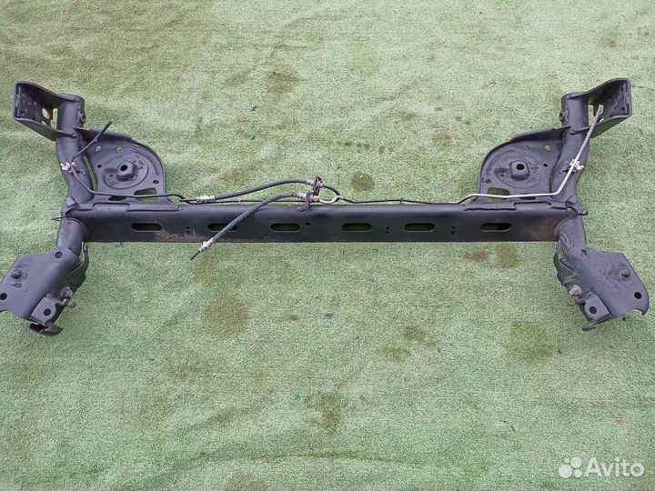 Балка подвески задняя Nissan Note E11