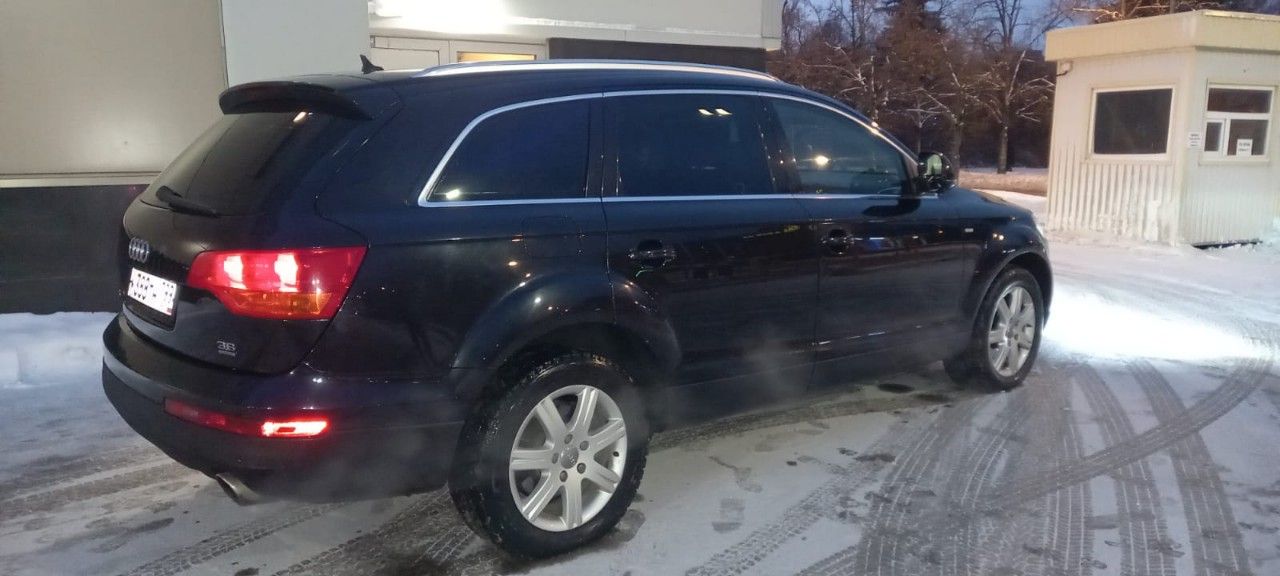 Audi Q7: фото владельца