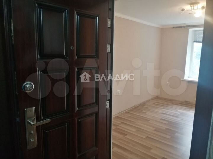 Комната 12,9 м² в 1-к., 1/5 эт.