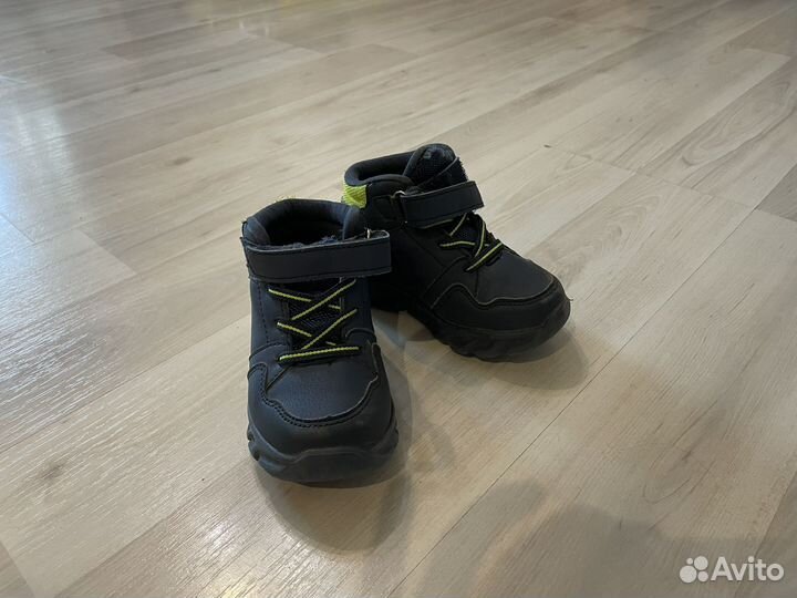 Детские вещи и обувь