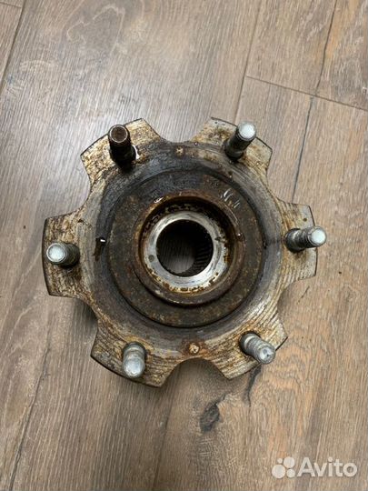 Ступица задняя Mitsubishi Pajero 4 3.2D 2007