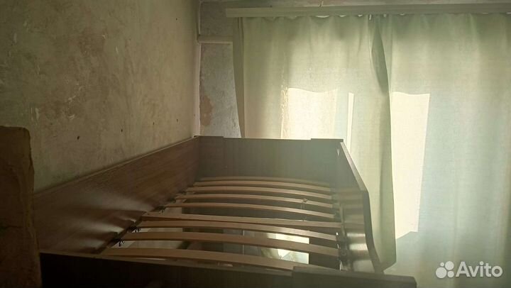 Кровать двухьярусная