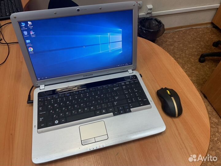 Ноутбук Samsung r530 (Intel Core i3 2.27 ггц)