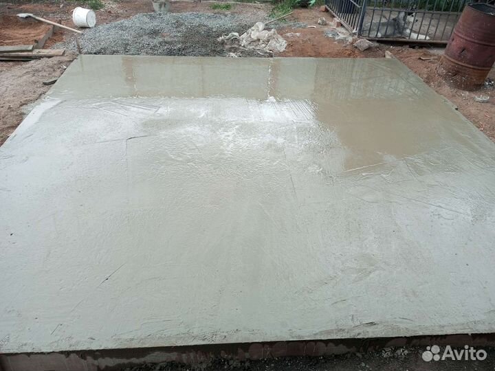 Бригада строителей