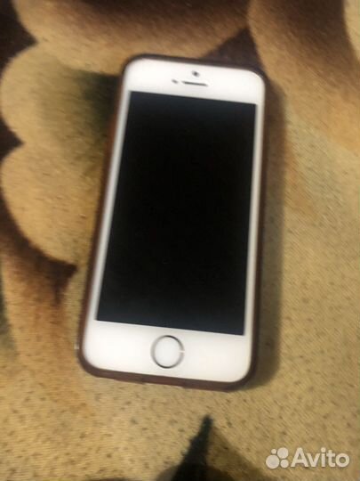 Телефон iPhone 5s