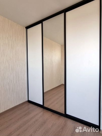 Стеклянные, зеркальные перегородки для дома