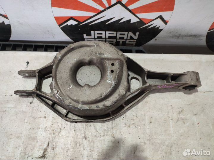 Рычаг подпружинный задний Nissan Teana J32