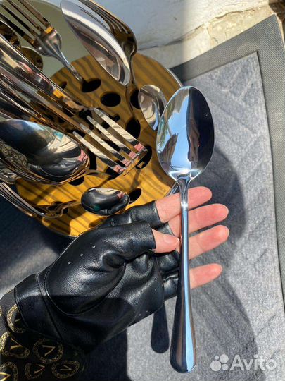 Набор вилок и ложек
