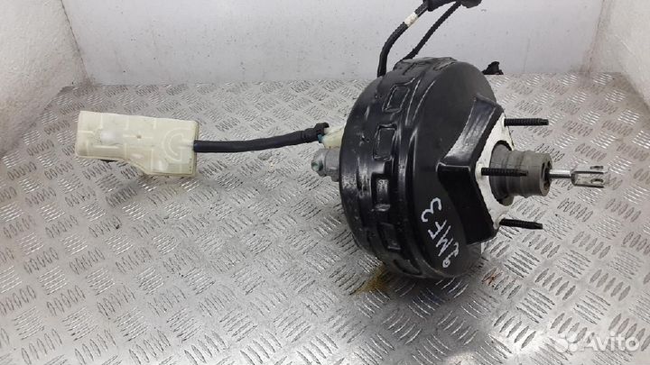 Усилитель тормозов вакуумный Ford Escape