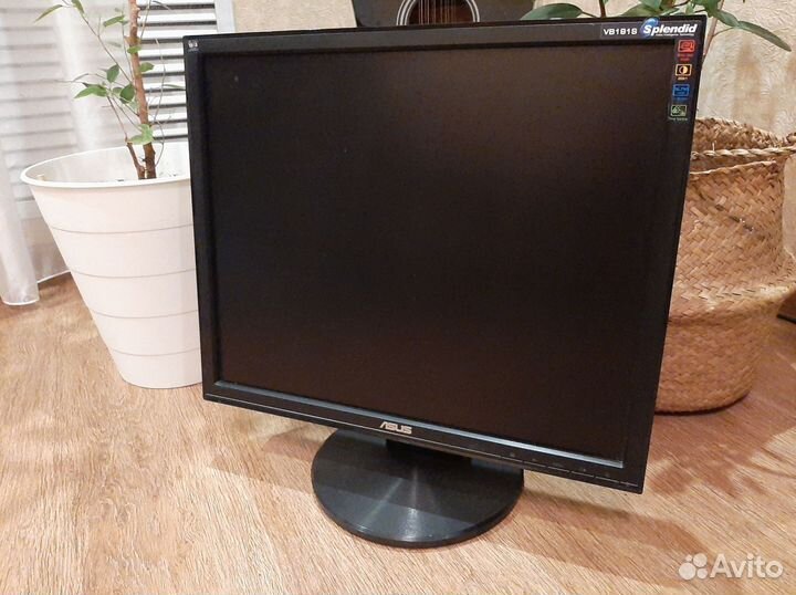 Монитор Asus 19 дюймовый