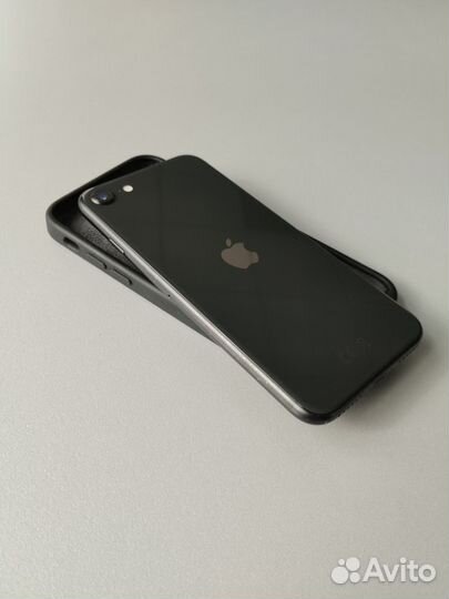 iPhone SE (2020), 64 ГБ