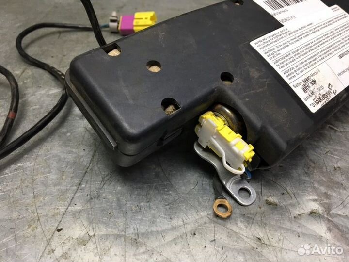 Подушка безопасности боковая (в сиденье)