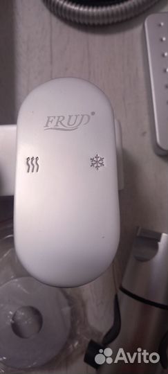 Душевая система с тропическим душем