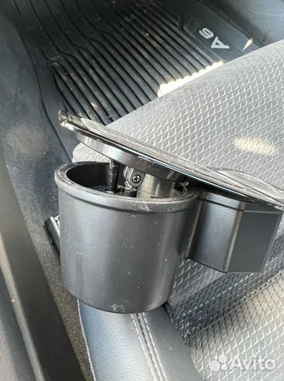 Беспроводная зарядка в авто Audi A6 C8