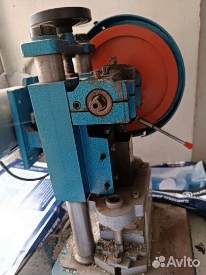 Вырубщик тигельный