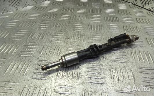 Форсунка бензиновая BMW 5 F10/F11 (4BA01B704)