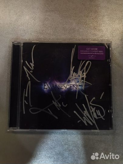 Диск с автографами группы Evanescence