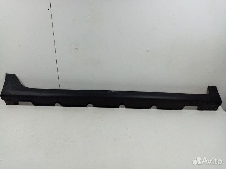 Накладка на порог наружная правая Kia Rio 4