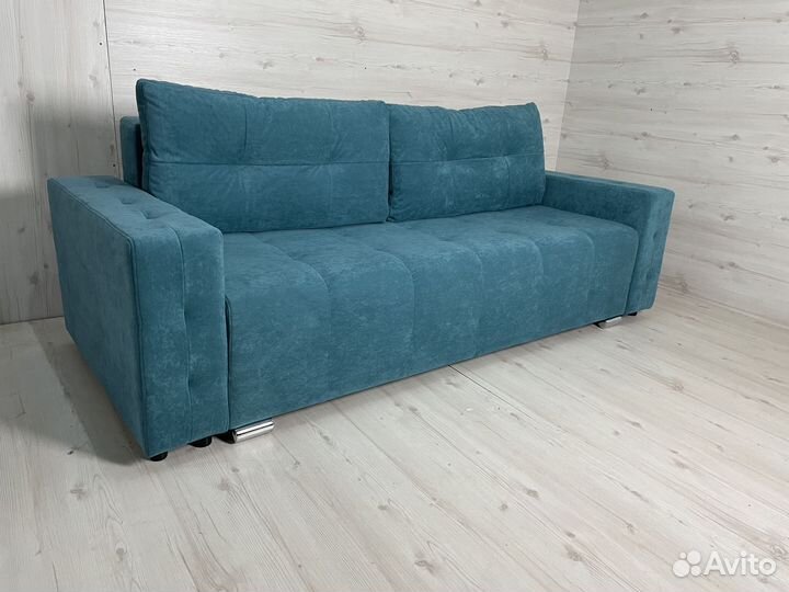 Еврокнижка с подлокотниками