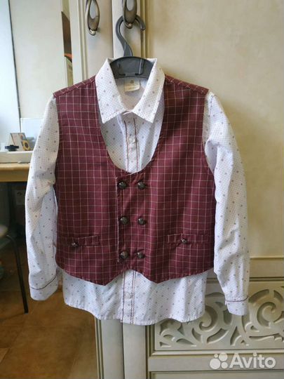 Парадная, школьная рубашка с жилетом