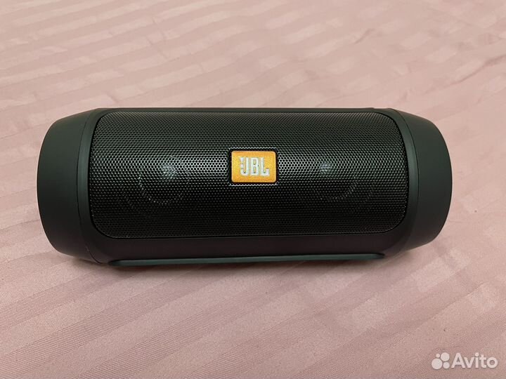 Беспроводная колонка JBL Chardge 2+