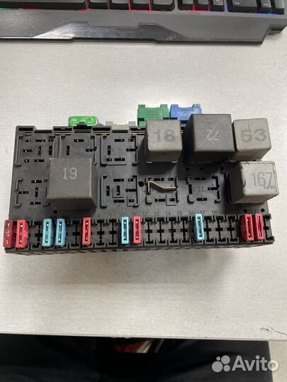 Блок предохранителей Vw Passat B4 357937541