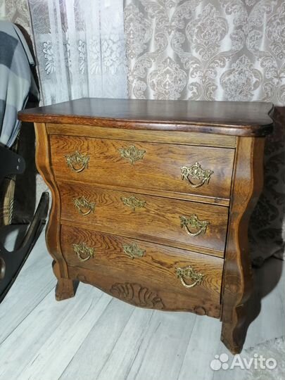 Тумба прикроватная, комод