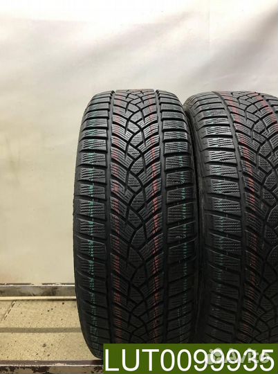 Goodyear UltraGrip Performance+ 215/55 R17 98V