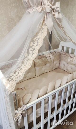 Постельный комплект в кроватку