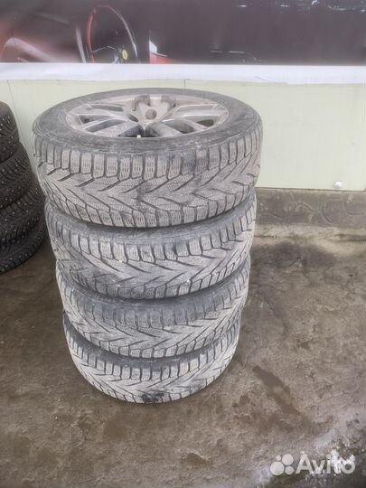 Nokian Tyres Hakkapeliitta R2 SUV 225/60 R18