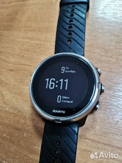 Часы suunto 9