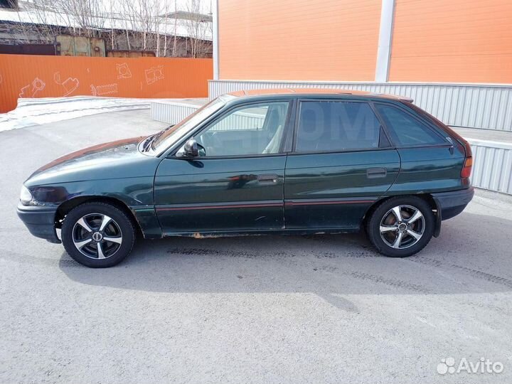Opel Astra F в Разбор / На запчасти