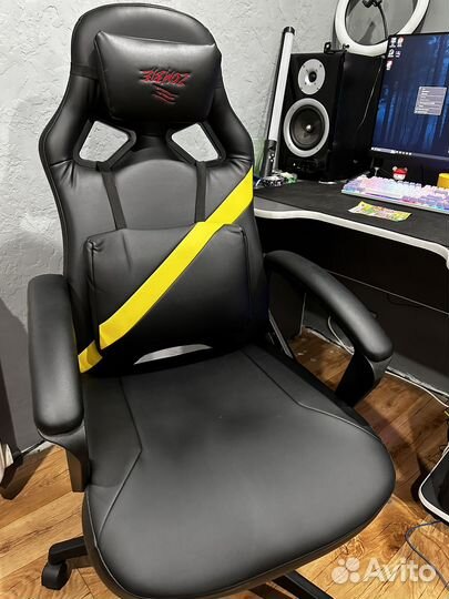 Компьютерное кресло игровое