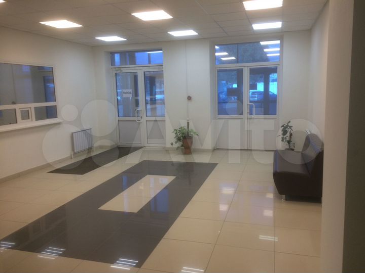 Офис на первом этаже, 35 м²