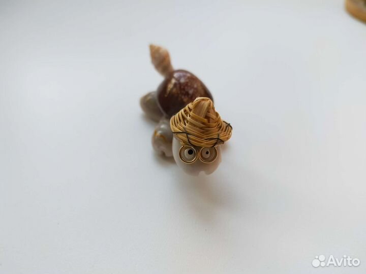 Статуэтки и фигурки для декора в ассортименте