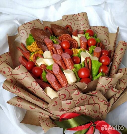 Колбасно-сырные композиции