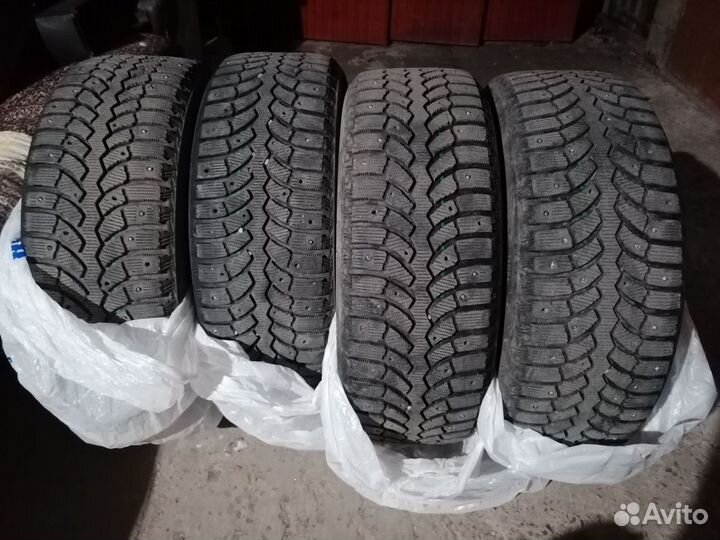 Bridgestone Blizzak Spike-01 195/55 R16 87T