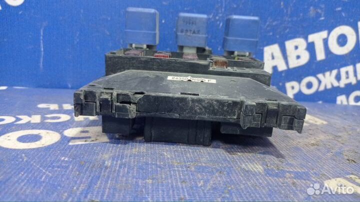 Блок предохранителей салона Nissan Almera N15