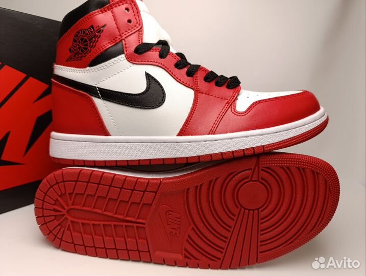 Nike AIR jordan 1 retro красно-белые