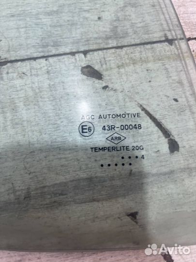 Форточка задней правой двери Renault Sandero Stepw