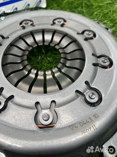 Комплект сцепления на Форд Фокус 3 2литра
